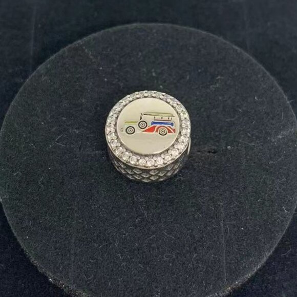 Pandora Philippine Jeepney, Country-Exclusive Charm - Picture 1 of 3